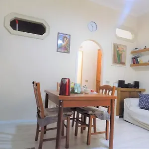 appartamento-nel-cuore-di-napoli-naples.hotels-amalfi.com/